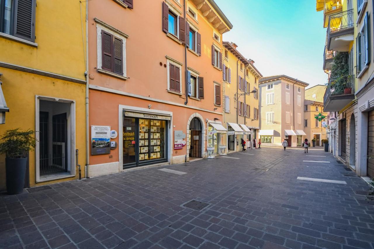 Desenzanoloft Yellow Apartment Desenzano del Garda Exterior foto